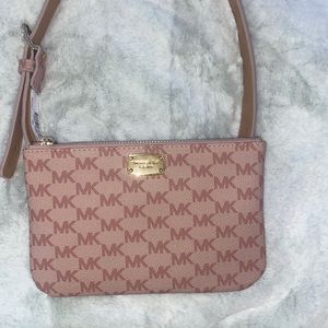 Michael kors Fanny pack!!